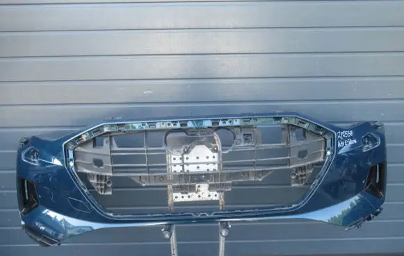 Audi e-tron Front bumper 4KE807437