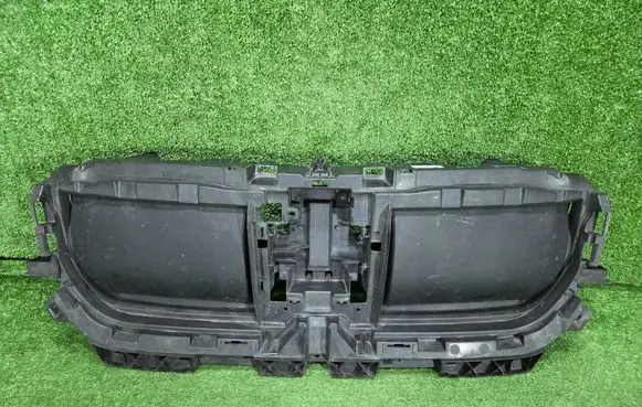 BMW X1 U11 Radiator trim 5A112F816