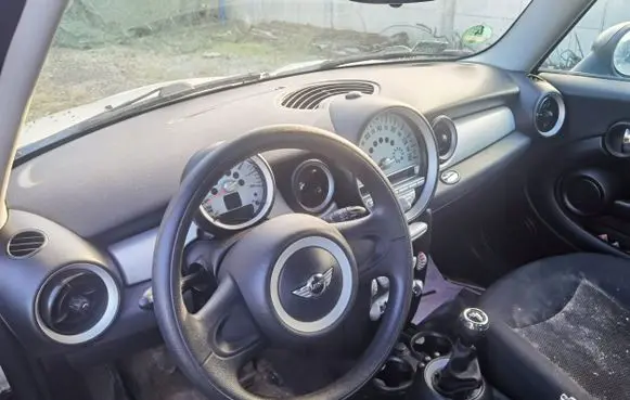 Mini One - Cooper Coupe R56 Dashboard glove box trim 663366879