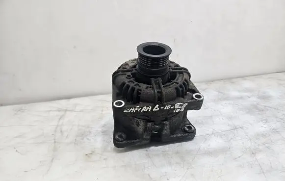 Opel Zafira B Generator/alternator 13229985