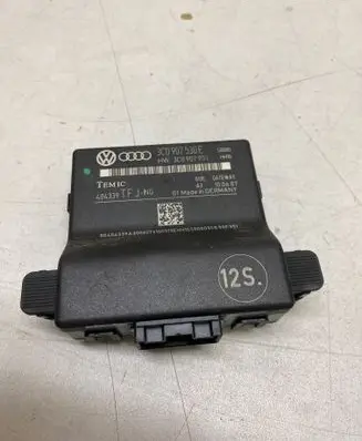 Volkswagen PASSAT B6 Gateway control module 3C0907530E 3C0907951