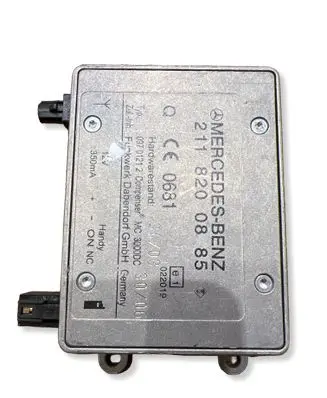 Mercedes-Benz CLS C218 X218 Aerial antenna amplifier 2118200885 09701212 CE0681