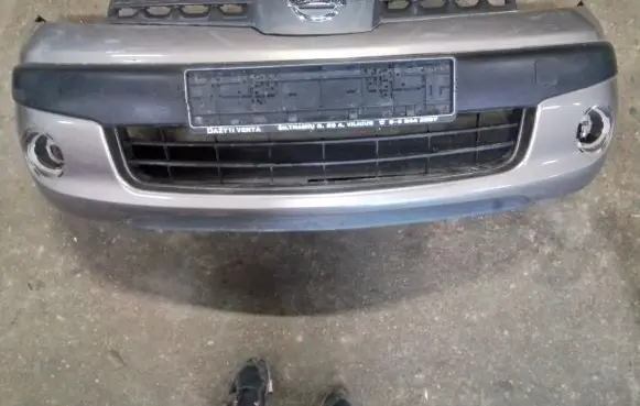 Nissan Note (E11) Front bumper