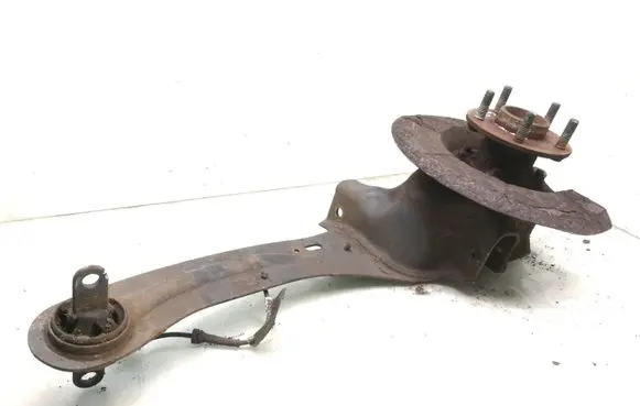 Rear wheel hub spindle/knuckle