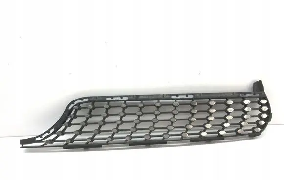 Mercedes-Benz CLA C118 X118 ACC Distronic radar sensor grill/trim 