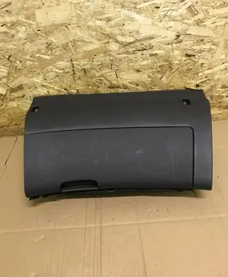 Skoda Octavia Mk2 (1Z) Glove box 1Z2857103
