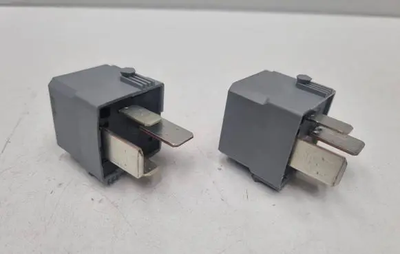 Mercedes-Benz C W204 Other relay A0025428719 0025428719 4RA00779310