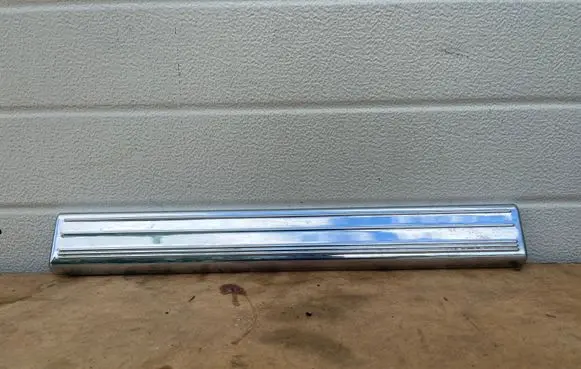 Mercedes-Benz S W220 Front sill trim cover A2206805535
