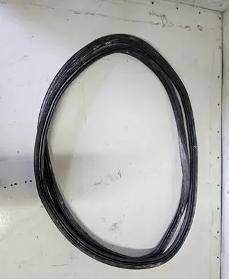 Porsche Macan (95B) Front door rubber seal 95B827705B