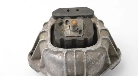 BMW 3 E90 E91 Engine mount bracket 13981112