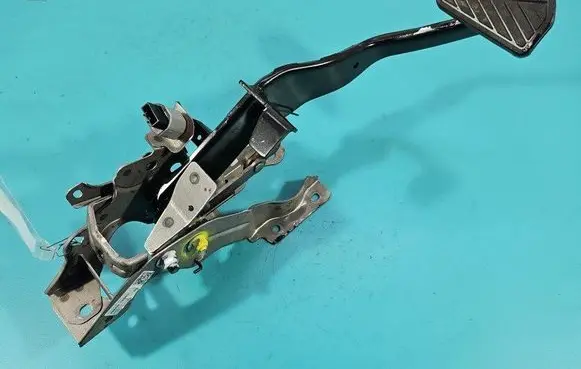Suzuki Vitara (LY) Pedal assembly 49600-76S61 IMPRK1501060