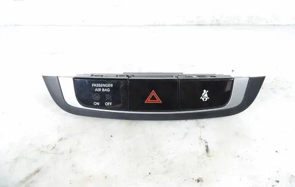 Hyundai ix35 Other switches/knobs/shifts 93790-2S100
