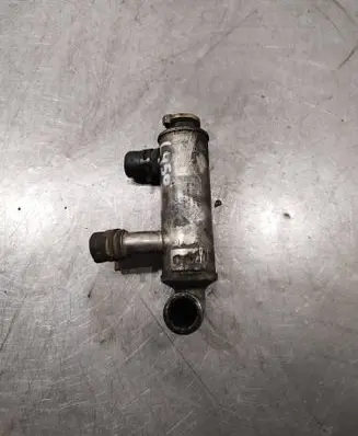 Peugeot 5008 EGR valve cooler 9646762280 3042010 VP1U3H9P445BB