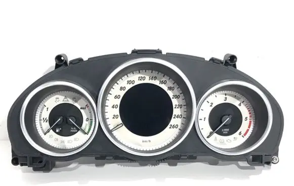 Speedometer (instrument cluster)