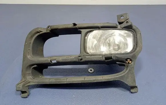 Toyota Avensis Verso Front fog light 8122005060