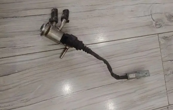 Renault Trafic III (X82) AdBlue injector 208997976r