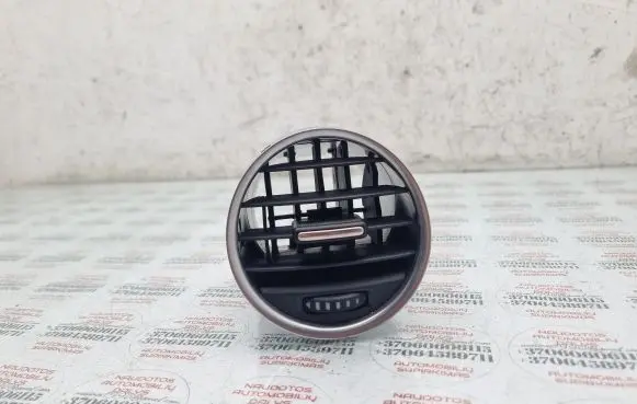 Seat Exeo (3R) Dash center air vent grill 3C0820951