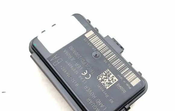 Land Rover Evoque I Antenna control unit BJ3215K602 5E0760517