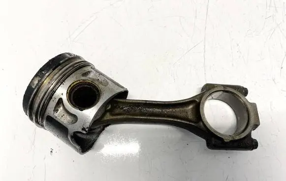 Skoda Octavia Mk2 (1Z) Piston with connecting rod 0386DE