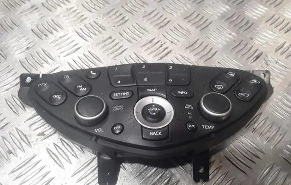 Nissan Primera Climate control unit 28395AV611