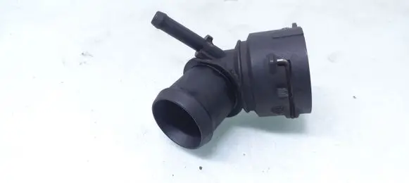 Volkswagen PASSAT B6 Engine coolant pipe/hose 6Q0122291E