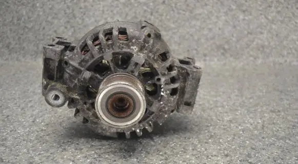 BMW 3 E46 Generator/alternator 2542609A 7516104