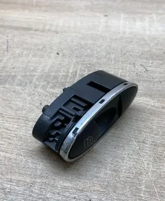 Mercedes-Benz E W211 Electric window control switch A2118219958