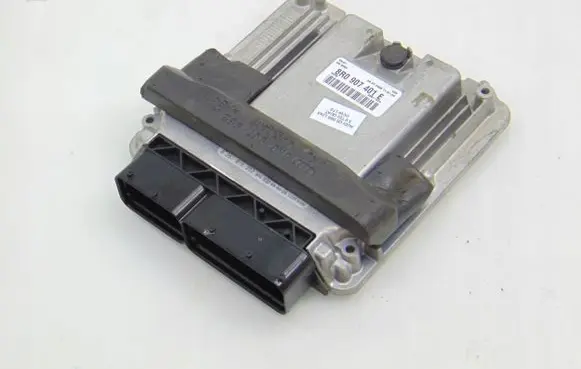 Audi Q5 SQ5 Engine control unit/module 8R0907401E