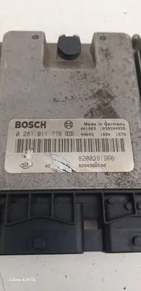 Renault Scenic II - Grand scenic II Engine control unit/module 8200391966 0281011776 8200386508