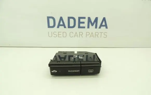 Toyota Avensis T250 Windscreen/window heater switch 8479005110 D36