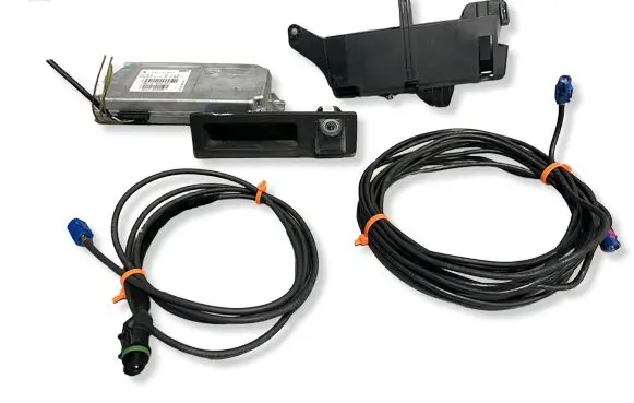 BMW 4 F32 F33 Reversing camera 9240351 16129510 04930225601