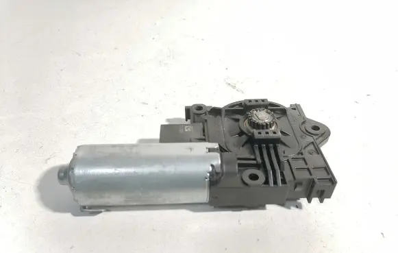 Volvo XC60 Sunroof motor/actuator 10030662B