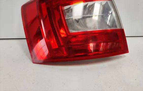 Skoda Octavia Mk3 (5E) Rear/tail lights 5E9945095 5E9945111