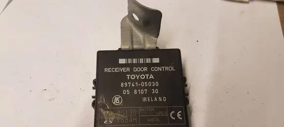 Toyota Avensis T220 Other control units/modules 8974105030 RX1T434 05810730