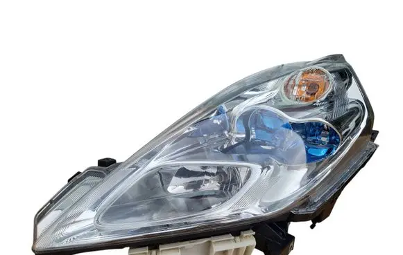 Nissan Leaf I (ZE0) Headlight/headlamp 260603NL5A