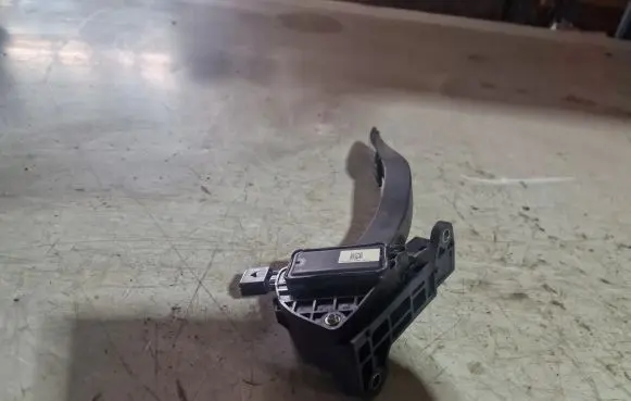 Jaguar XE Accelerator throttle pedal