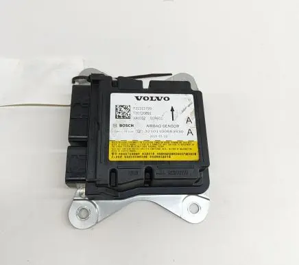 Volvo XC40 Airbag control unit/module 32315799 0285015930