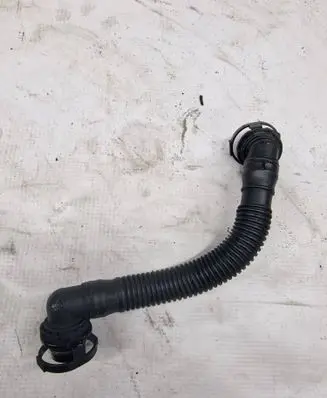 Volkswagen Golf VI Breather hose/pipe 03L103493AE