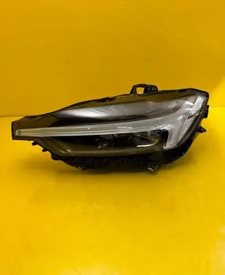 Volvo XC60 Headlight/headlamp 32420424