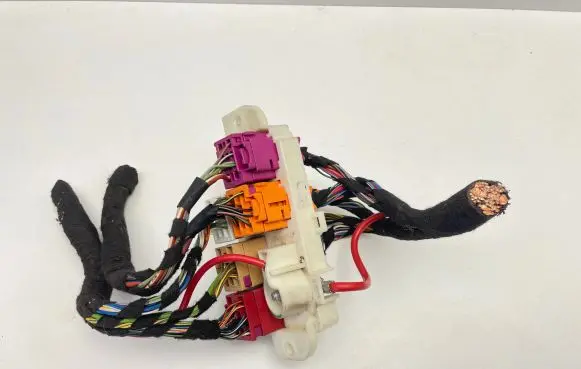 Audi A6 S6 C6 4F Fuse box set 4F1937545 4F0972483B 4F0972483A