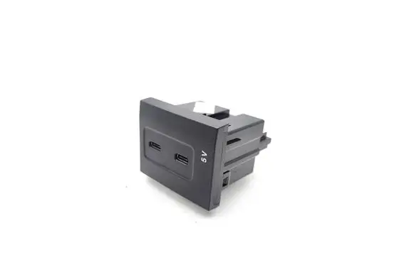 Mercedes-Benz A W177 USB socket connector A2478200301