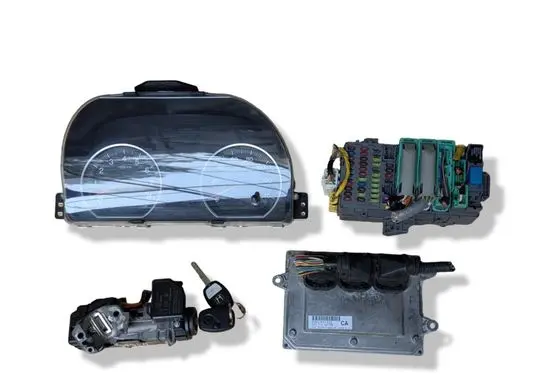 Honda CR-V Engine ECU kit and lock set 37820RZVE02