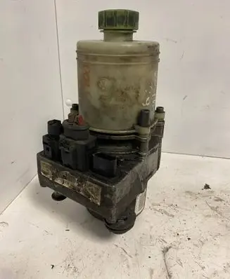Volkswagen Polo Power steering pump 6Q0423155AH