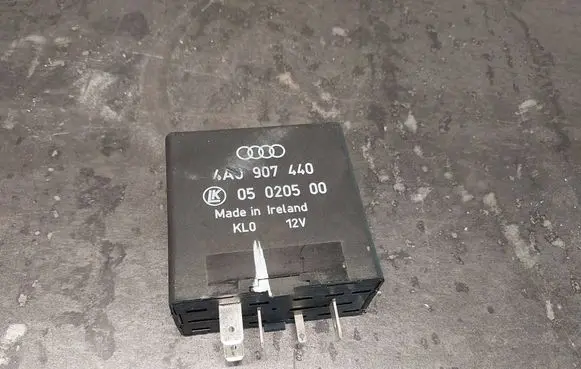 Audi A4 S4 B5 8D Other relay 4A0907440 05020500 361