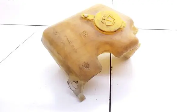 Windshield washer fluid reservoir/tank