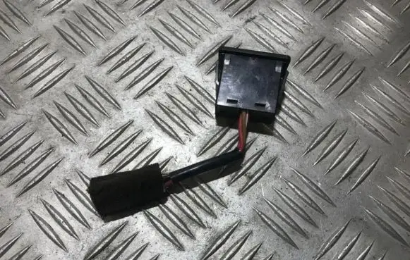 Mazda 626 Tailgate opening switch 