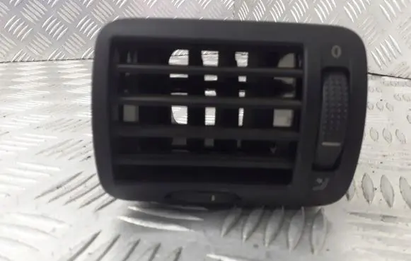Volkswagen PASSAT B5.5 Dashboard side air vent grill/cover trim 3B0819703