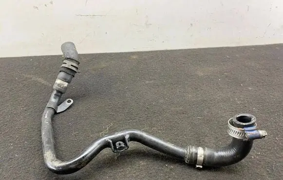 Audi Q7 4L Engine coolant pipe/hose 059121064C