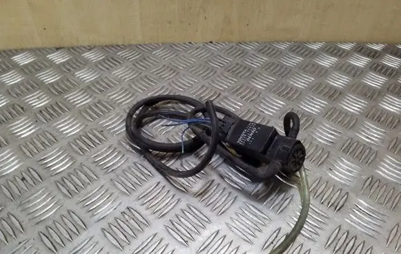 Toyota Corolla Verso E121 Windscreen/windshield washer pump 8533044010 0602104440