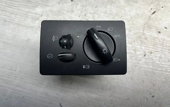 Ford Focus Light switch 4M5T13A024DA